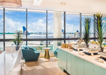 Palm Beach Airport Lounges
