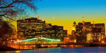 Hotels Near Newark  Airport