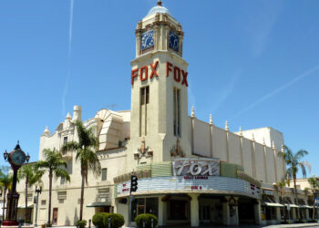 Hotels near Bakersfield Airport