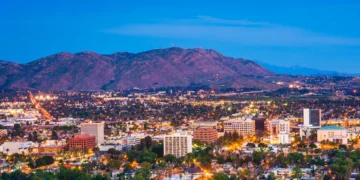 Hotels near Riverside Airport